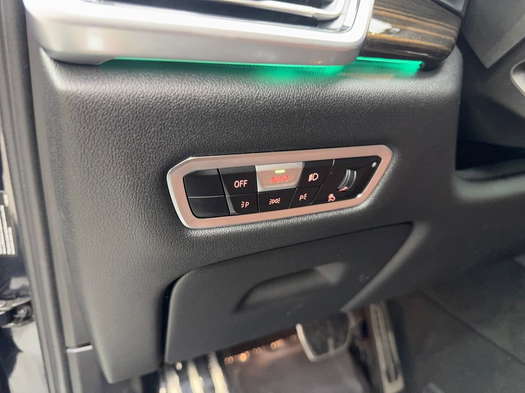 Used 2023 BMW X6 xDrive40i w/ M Sport Package image 56