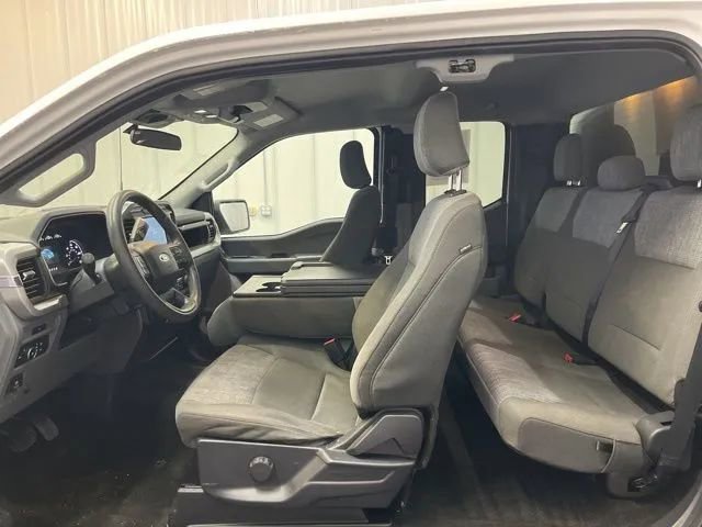 Used 2022 Ford F150 XLT w/ Trailer Tow Package image 10