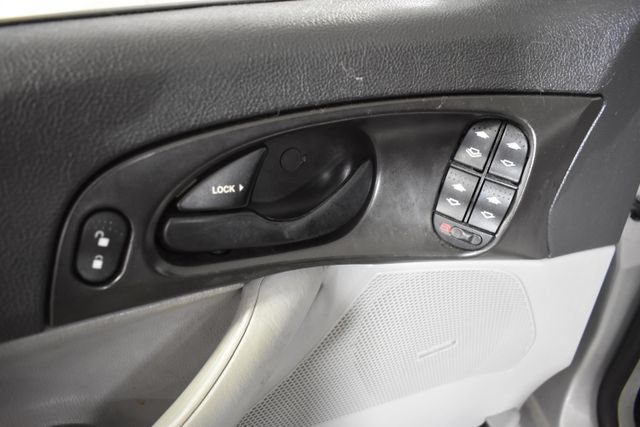 Used 2007 Ford Focus S FWD image 7