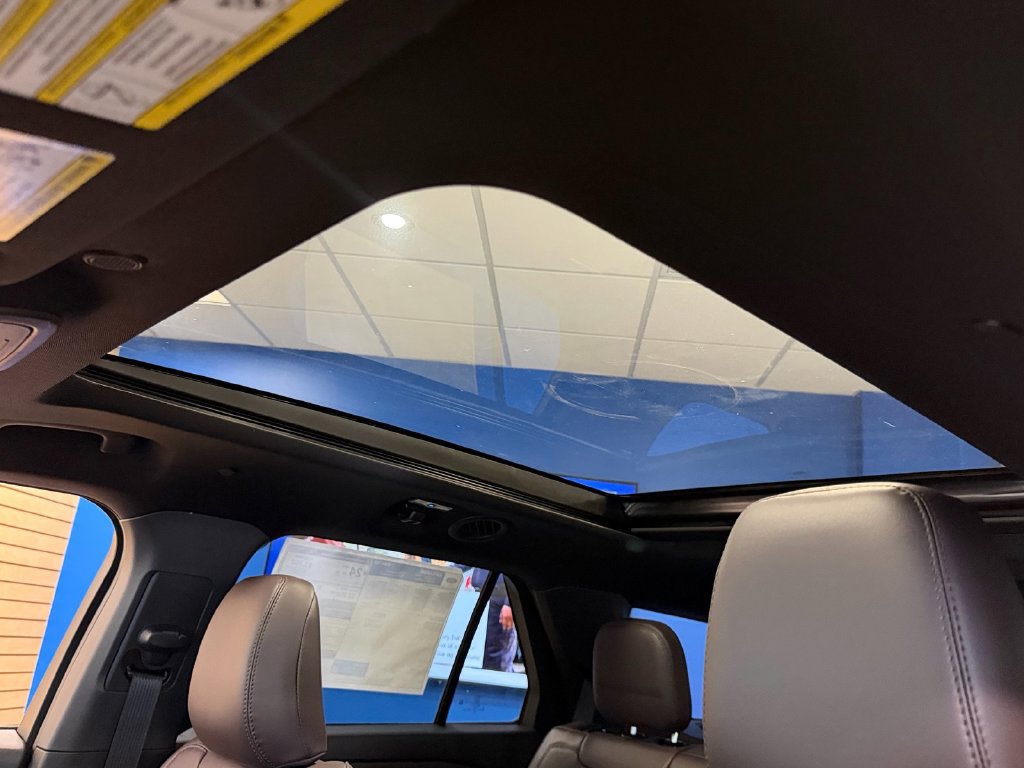 New 2026 Ford Explorer Platinum RWD image 15