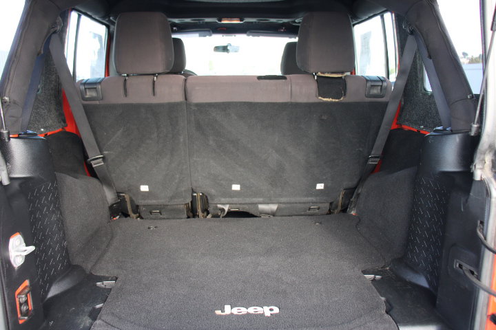 Used 2015 Jeep Wrangler Unlimited Sport image 15