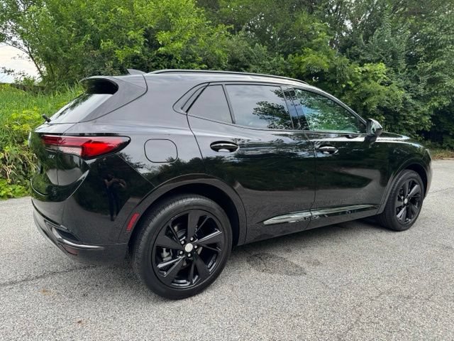 Used 2021 Buick Envision Essence w/ Sport Touring Package FWD image 5