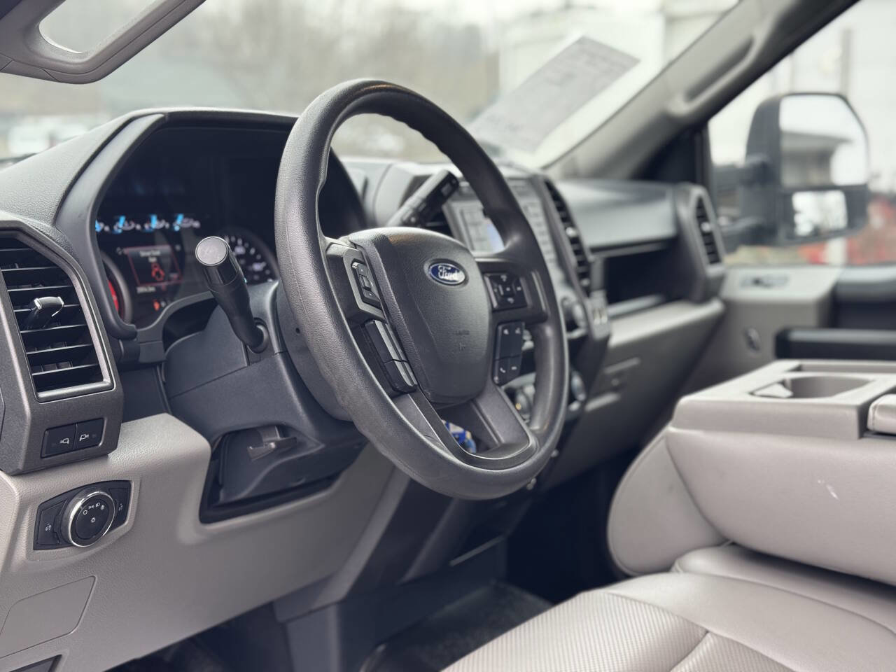 Used 2022 Ford F550 2WD Regular Cab Super Duty w/ Power Equipment Group image 18