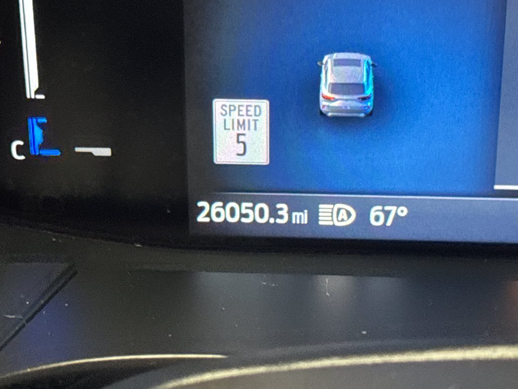 Used 2024 Ford Escape ST-Line w/ Tech Pack #1 AWD/4WD image 18