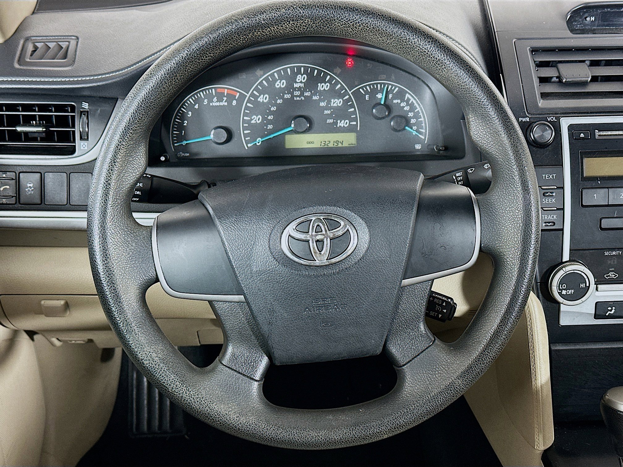 Used 2012 Toyota Camry L image 18