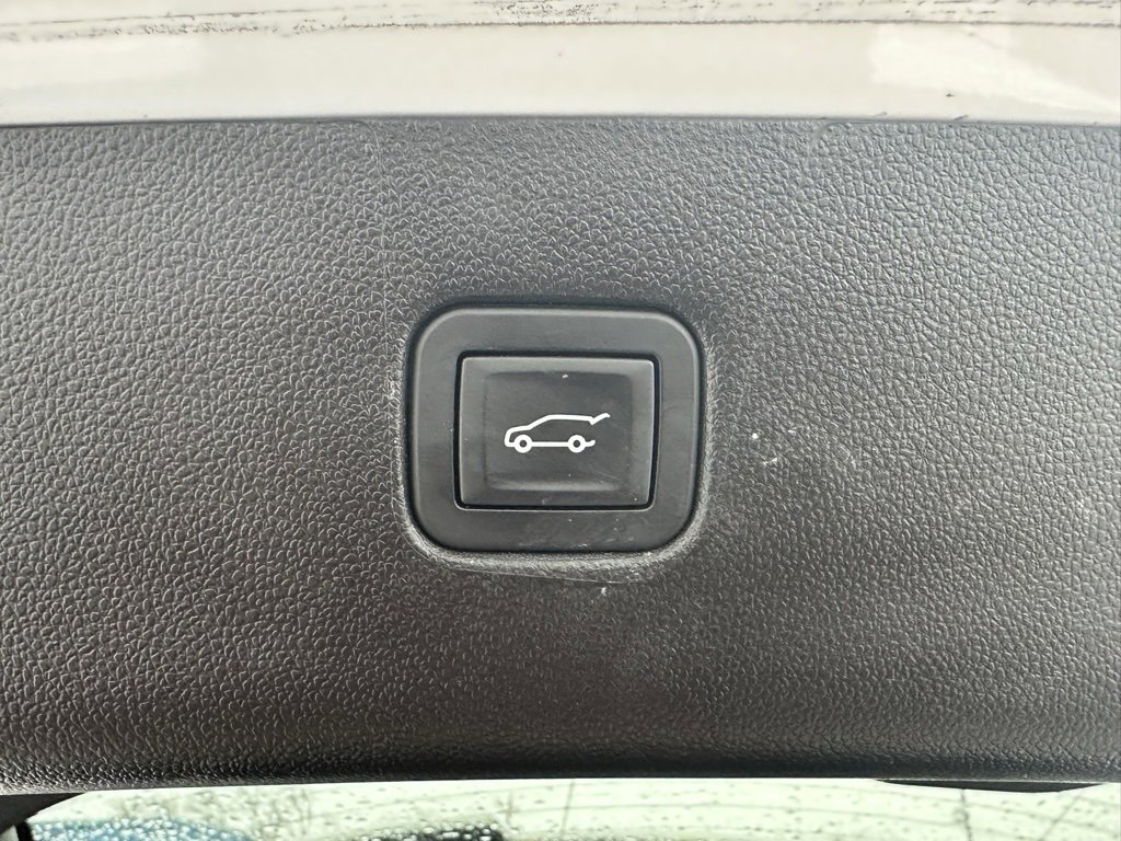 Used 2019 Chevrolet Blazer RS image 16