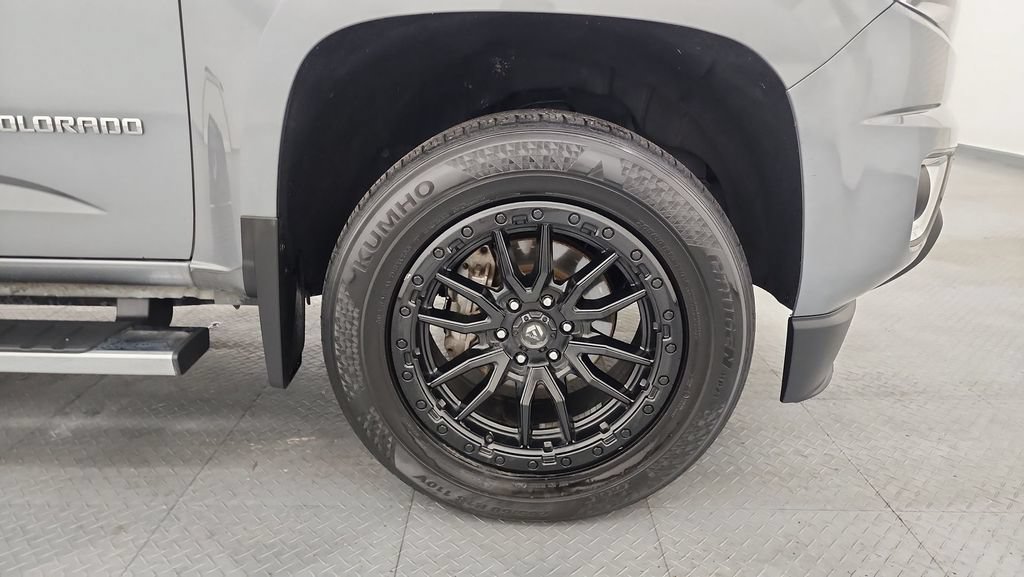 Used 2018 Chevrolet Colorado Z71 AWD/4WD image 21