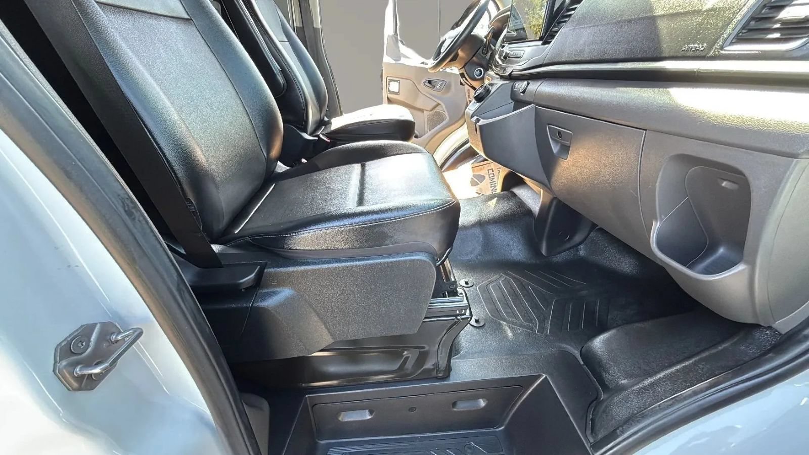 Used 2022 Ford E-Transit 148 High Roof w/ Load Area Protection Package RWD image 35