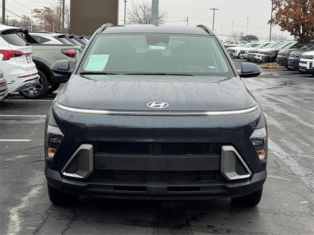 Used 2024 Hyundai Kona SEL image 2