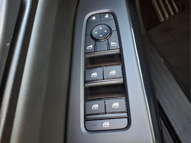 Used 2024 Nissan Pathfinder SV w/ Black Appearance Package AWD/4WD image 24