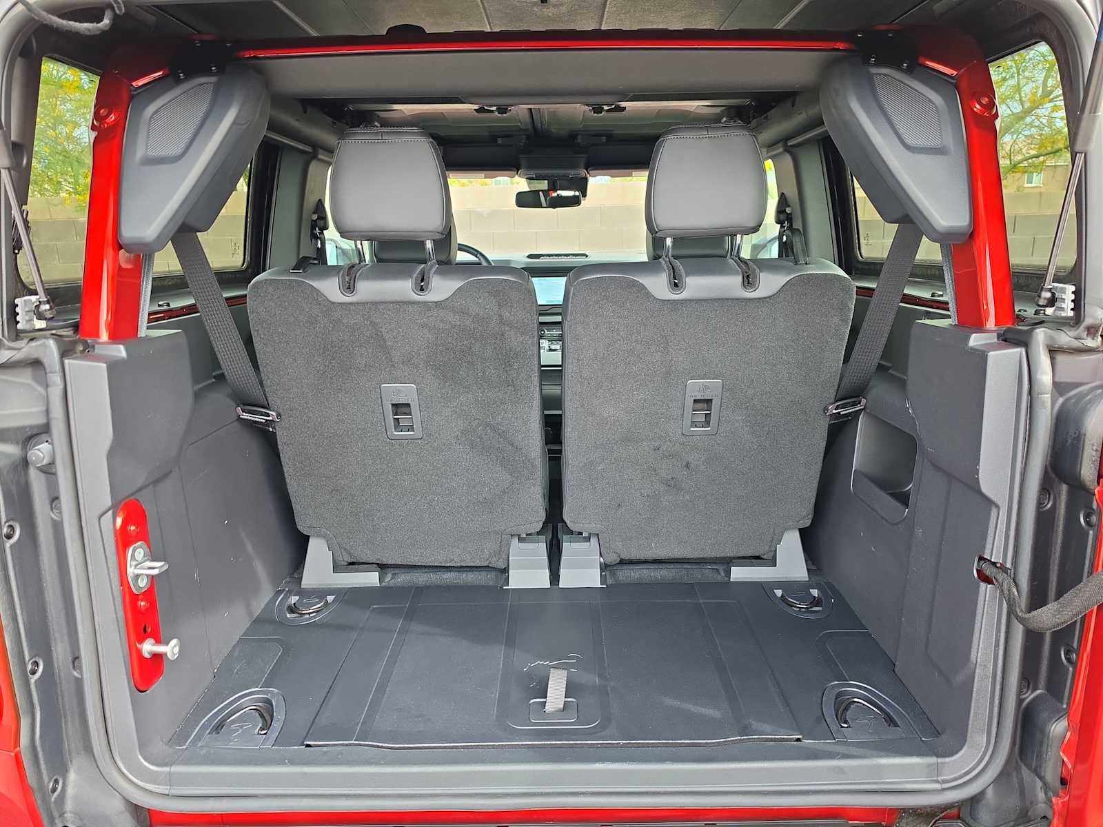 Used 2022 Ford Bronco Black Diamond w/ Sasquatch Package image 23