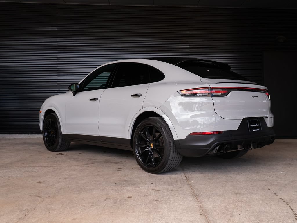 Certified 2023 Porsche Cayenne Coupe AWD/4WD image 3