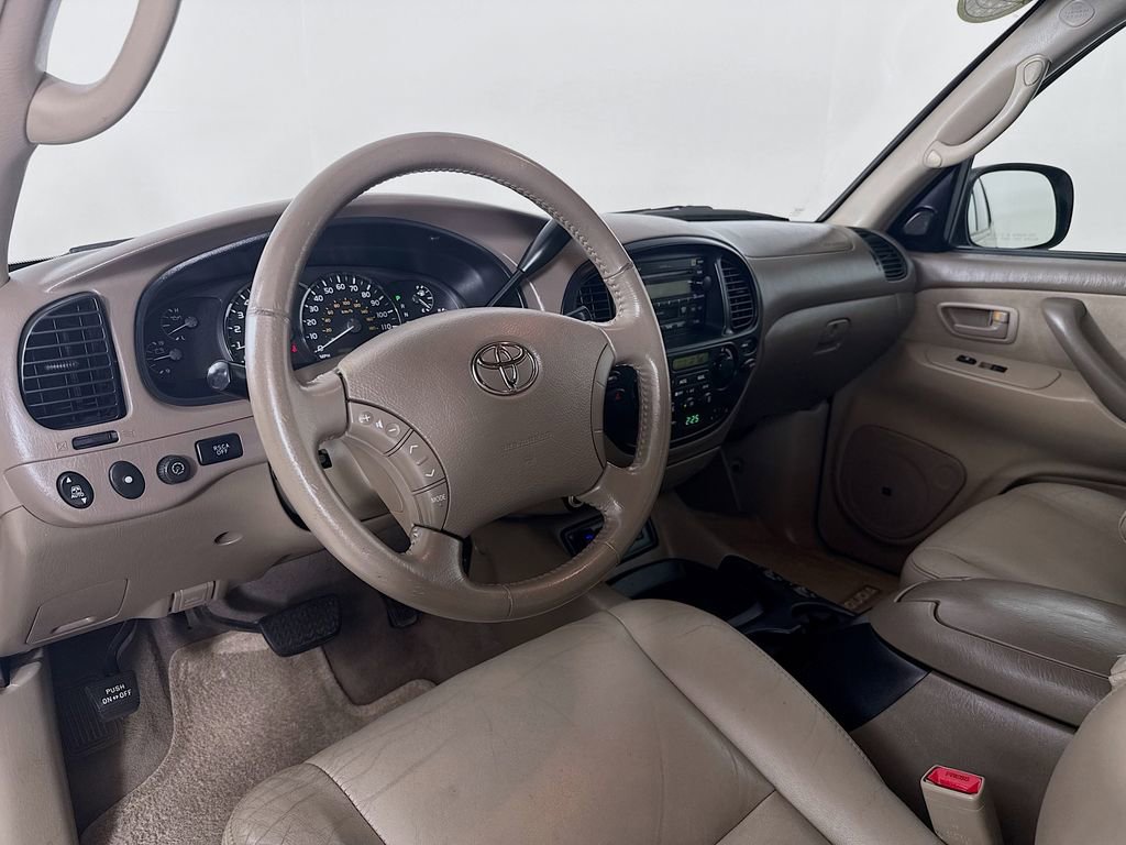 Used 2006 Toyota Sequoia SR5 RWD image 10
