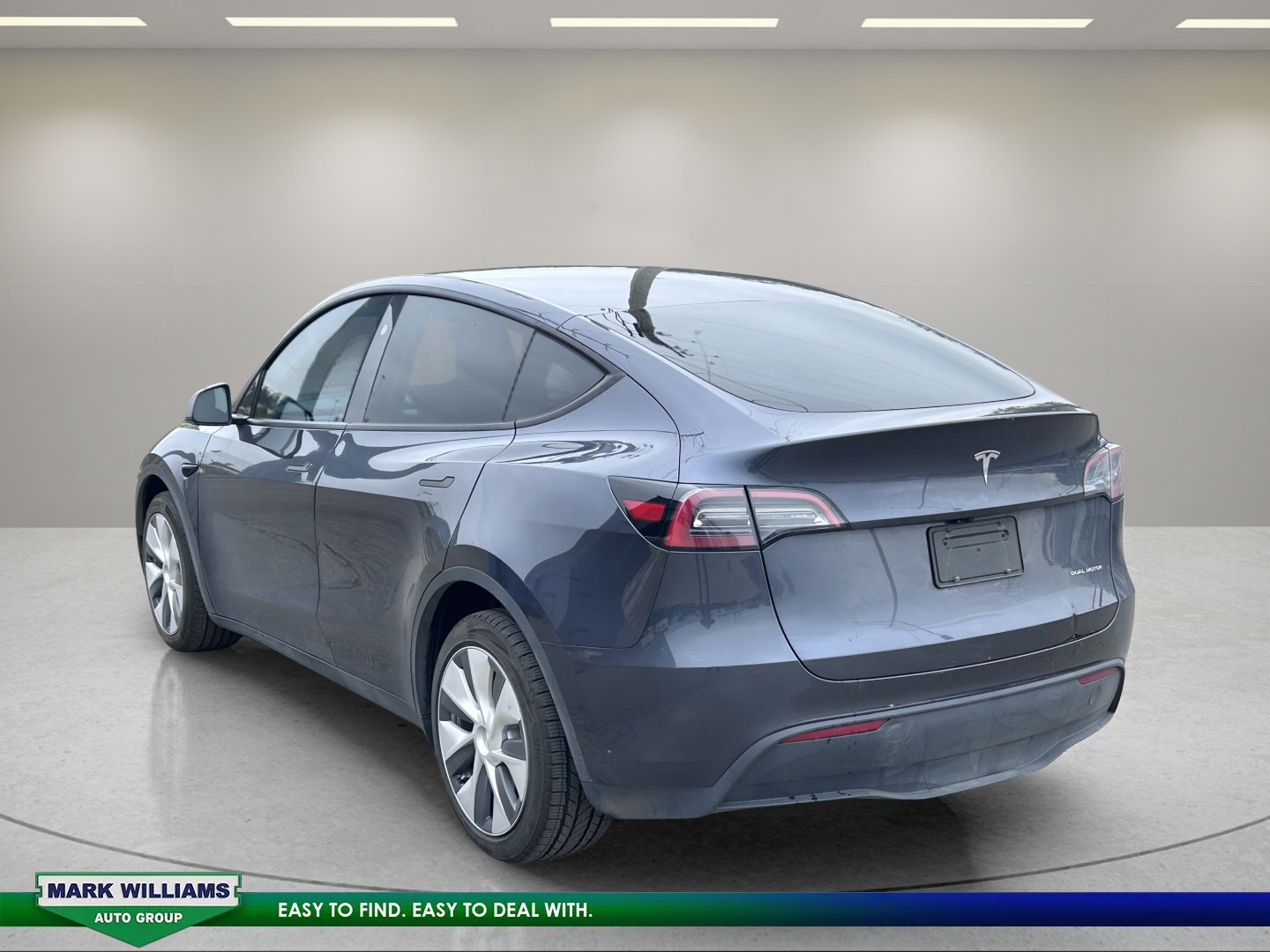 Used 2024 Tesla Model Y Long Range AWD/4WD image 6