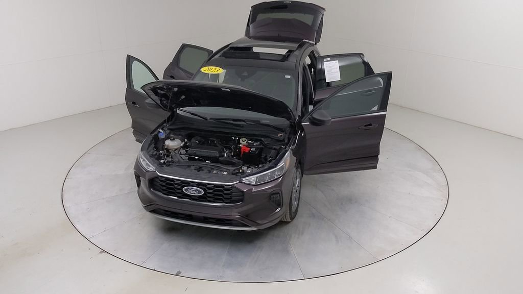 Certified 2023 Ford Escape ST-Line w/ Tech Pack #1 image 44