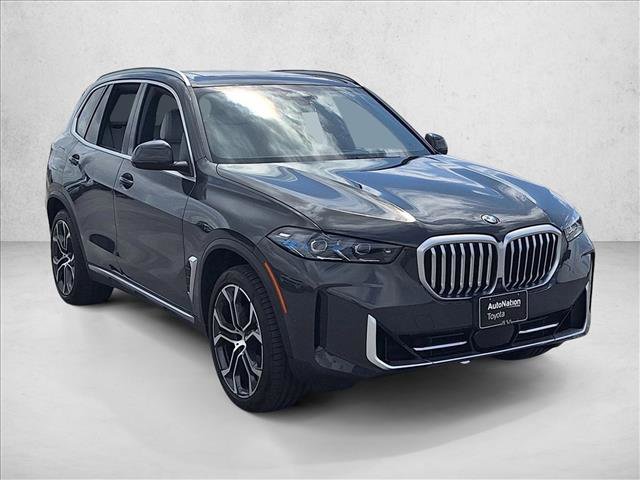 Used 2025 BMW X5 sDrive40i w/ Premium Package RWD image 3