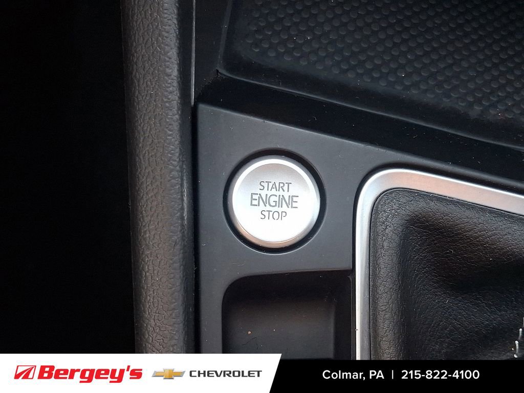 Used 2024 Volkswagen Jetta SE image 25