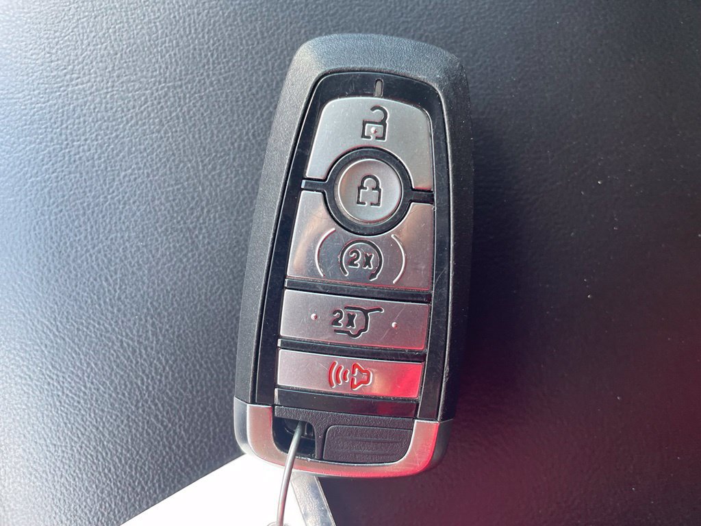 Used 2023 Ford Explorer XLT w/ Equipment Group 202A RWD image 30