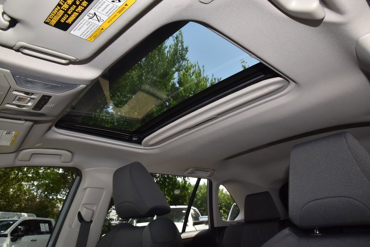 Used 2023 Toyota RAV4 XLE w/ Convenience Package AWD/4WD image 31