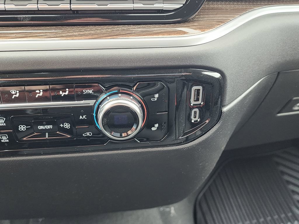 New 2026 GMC Sierra 1500 Elevation image 30