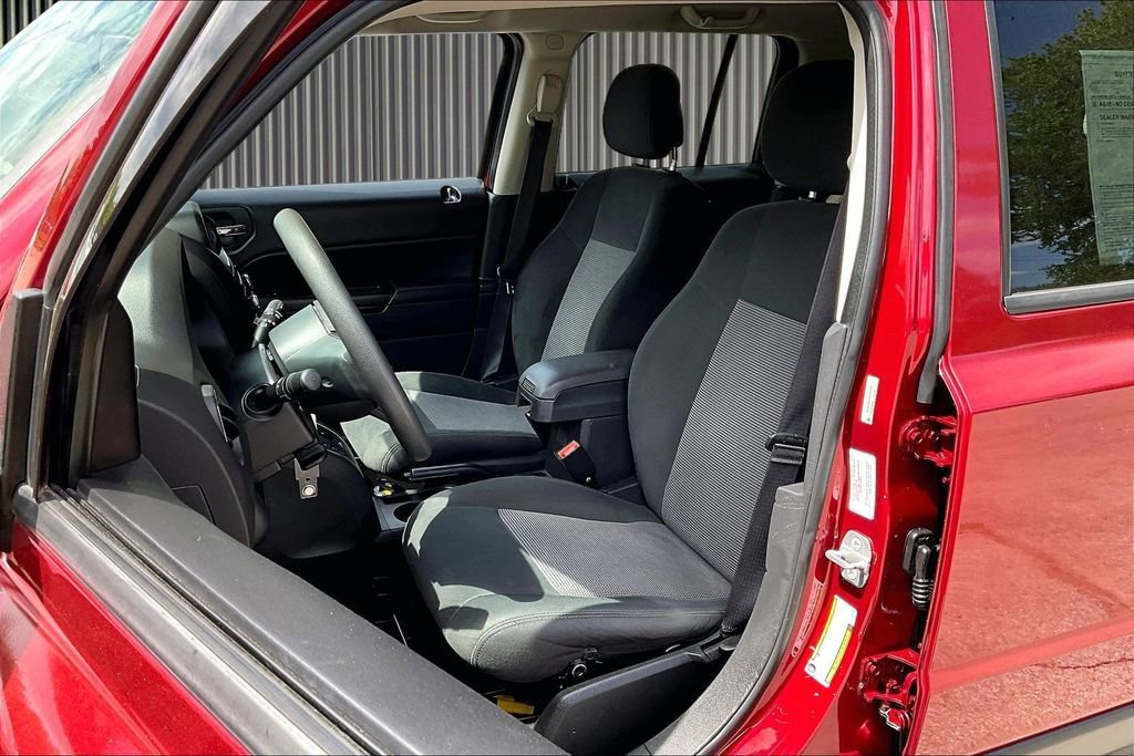 Used 2014 Jeep Patriot Sport w/ Power Value Group image 24