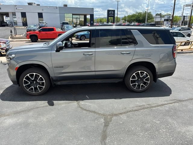 Used 2022 Chevrolet Tahoe RST AWD/4WD image 2