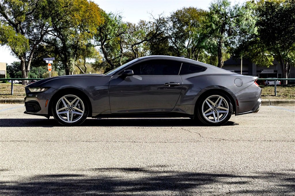 Used 2024 Ford Mustang Premium image 8