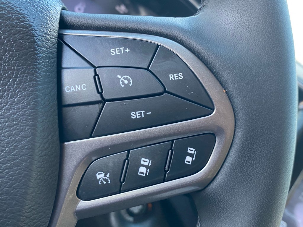 Used 2022 Jeep Cherokee Limited w/ Mopar Interior Package image 26