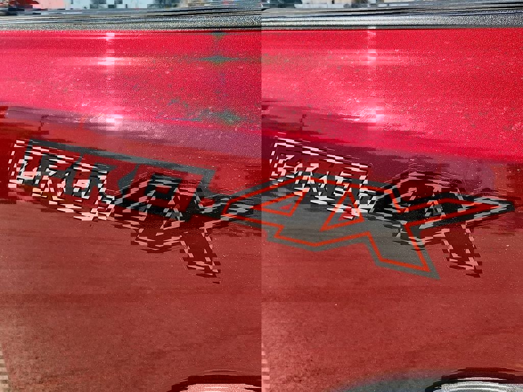 Used 2024 Nissan Frontier PRO-4X w/ Technology Package image 11