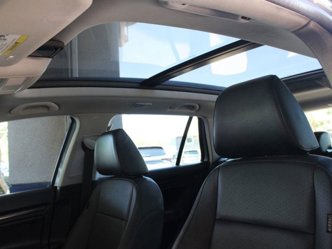 Used 2014 Volkswagen Jetta TDI FWD image 17