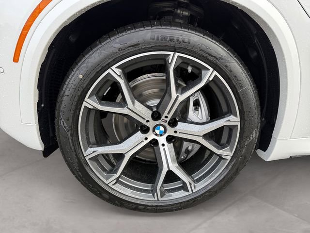New 2026 BMW X5 xDrive50e w/ M Sport Package image 14
