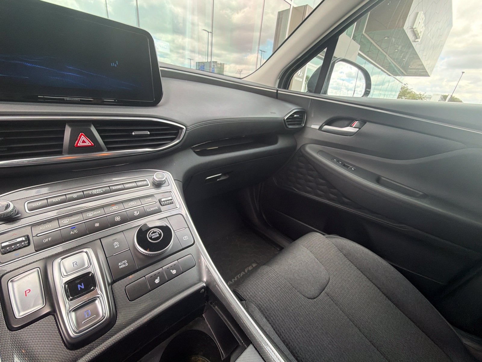 Certified 2023 Hyundai Santa Fe SEL w/ Cargo Package FWD image 17