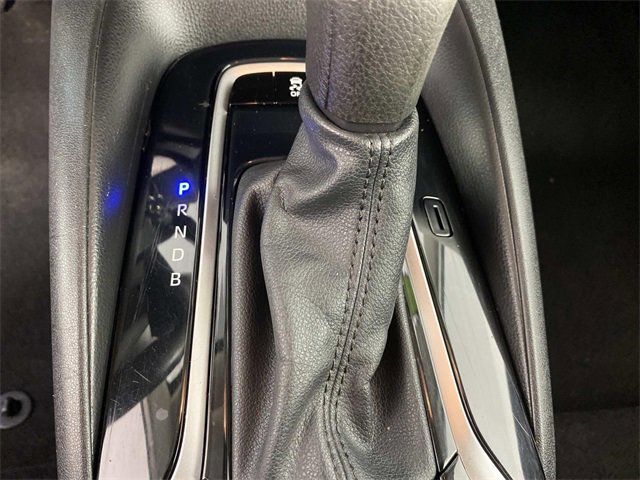 Used 2021 Toyota Corolla LE w/ Carpet Mat Package (TMS) image 21