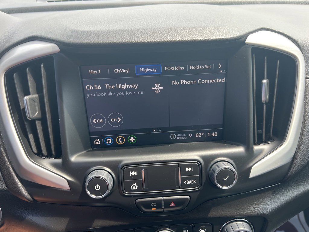 Used 2022 GMC Terrain SLT image 3