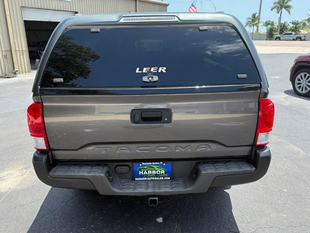 Used 2017 Toyota Tacoma SR RWD image 5