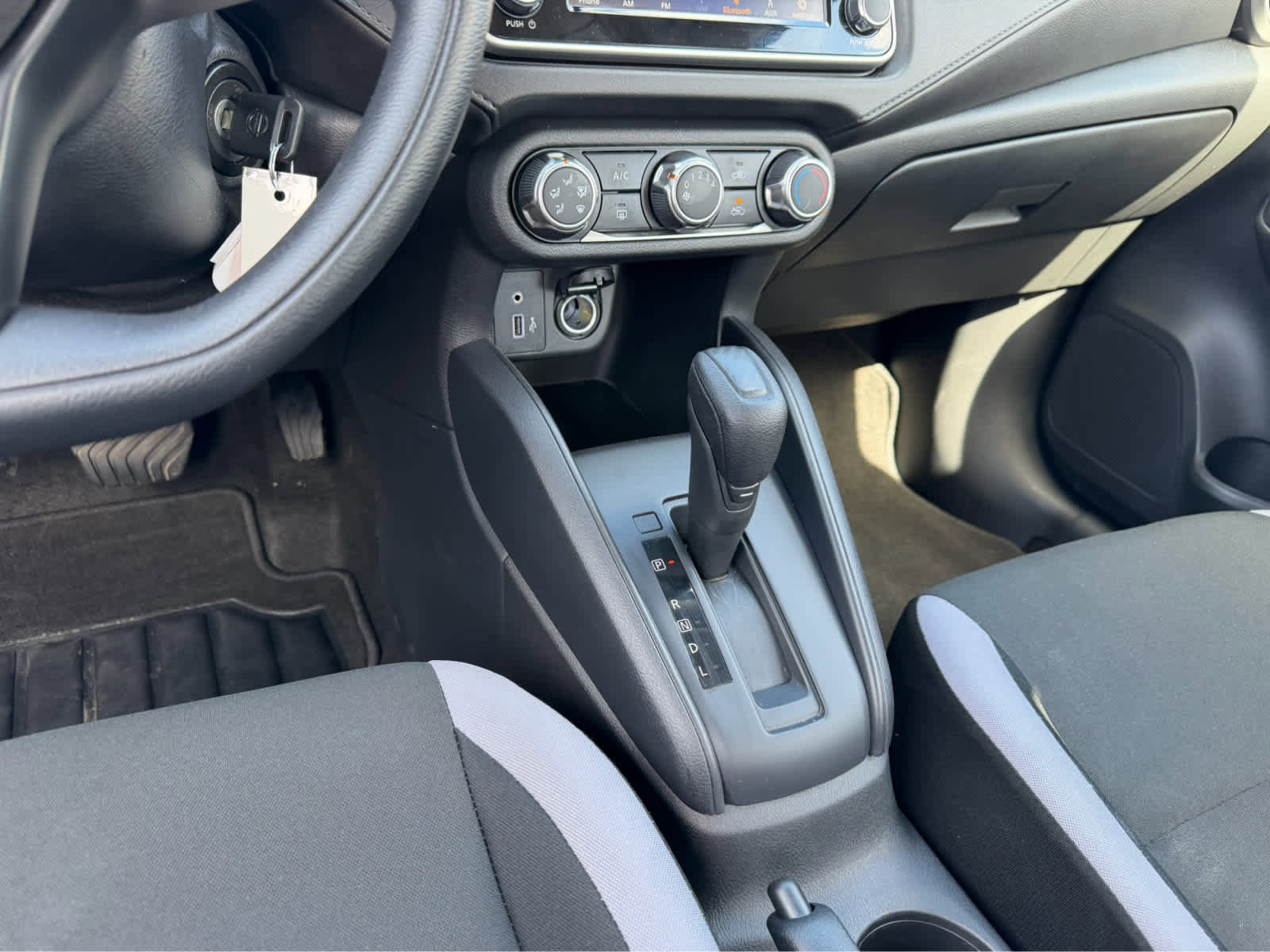 Used 2025 Nissan Versa S w/ S Plus Package image 18