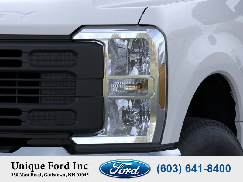 New 2026 Ford F250 XL w/ XL Chrome Package AWD/4WD image 19