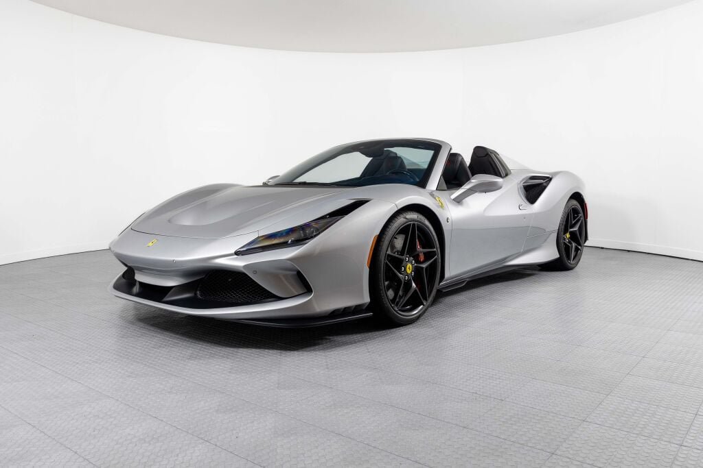 Used 2022 Ferrari F8 Tributo RWD image 14