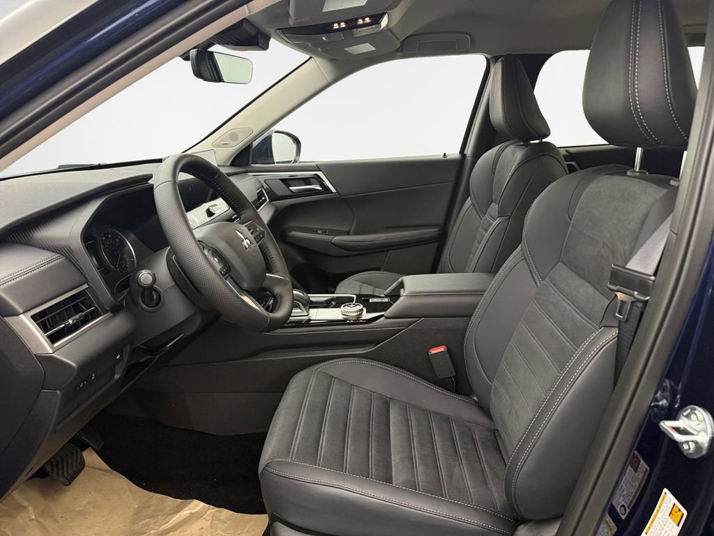 New 2026 Mitsubishi Outlander SE AWD/4WD image 12