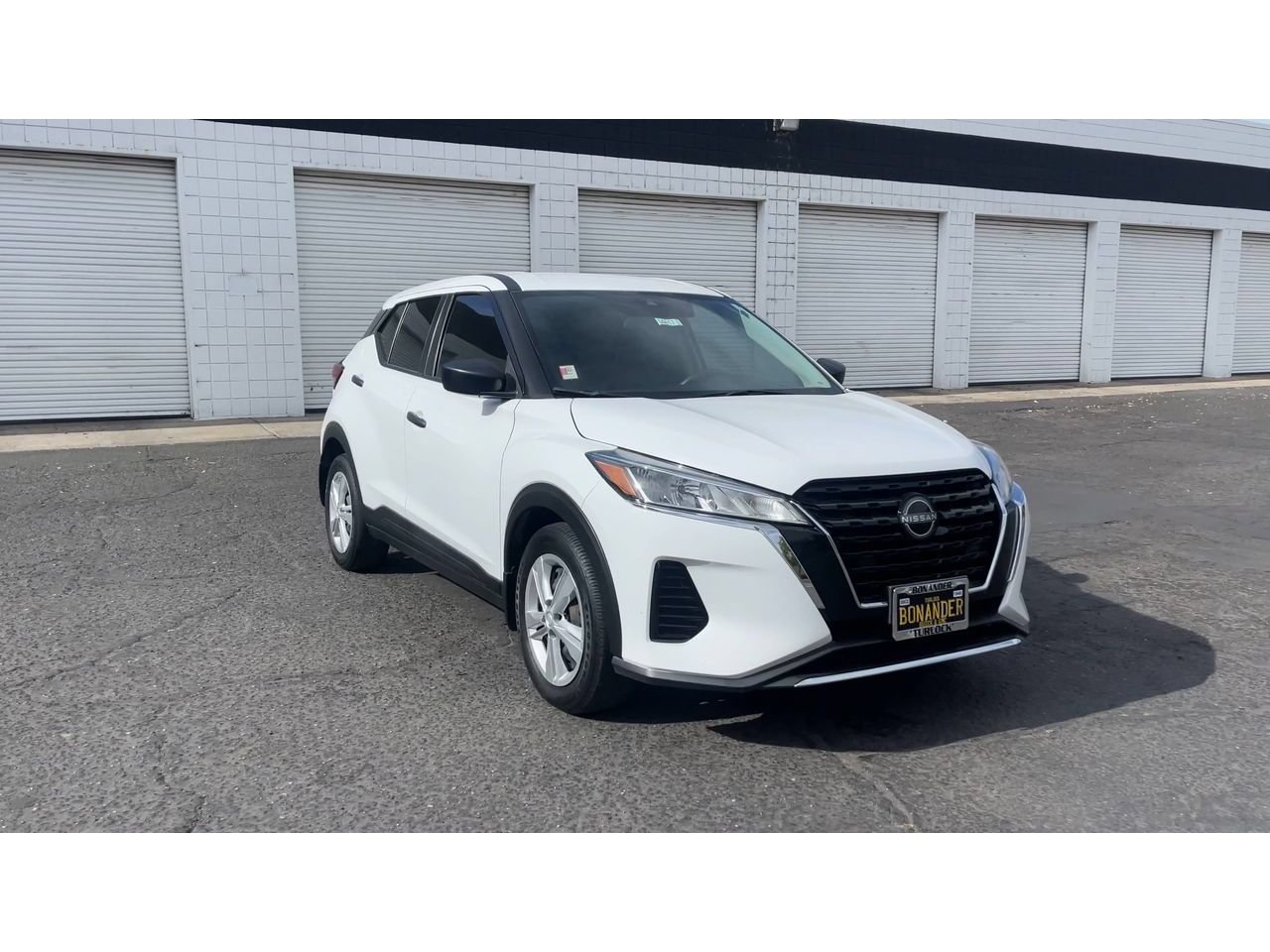 Used 2023 Nissan Kicks S FWD image 5