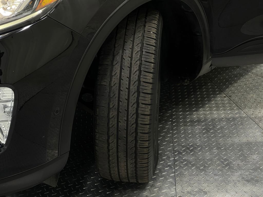 Used 2020 Ford Escape Titanium w/ Titanium Premium Package 2.0 image 37