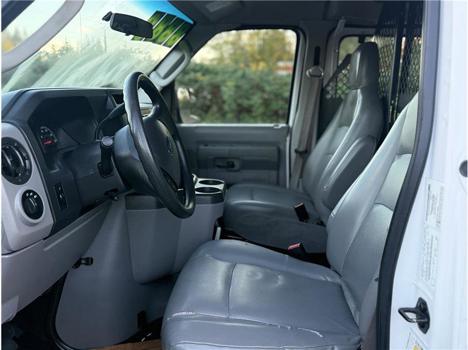 Used 2014 Ford E-150 and Econoline 150 Commercial w/ Commercial Cargo Van Package image 12