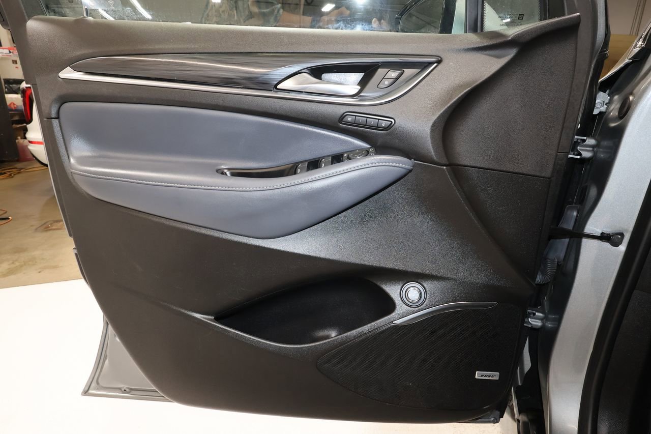 Used 2024 Buick Enclave Premium image 22