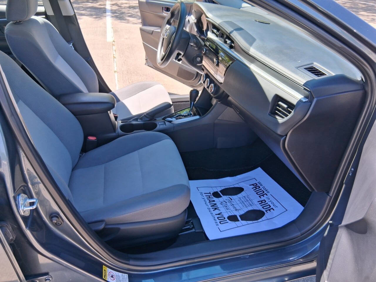 Used 2015 Toyota Corolla L image 11