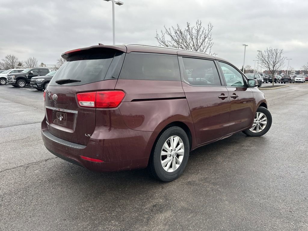 Used 2016 Kia Sedona LX w/ LX Convenience Package image 11