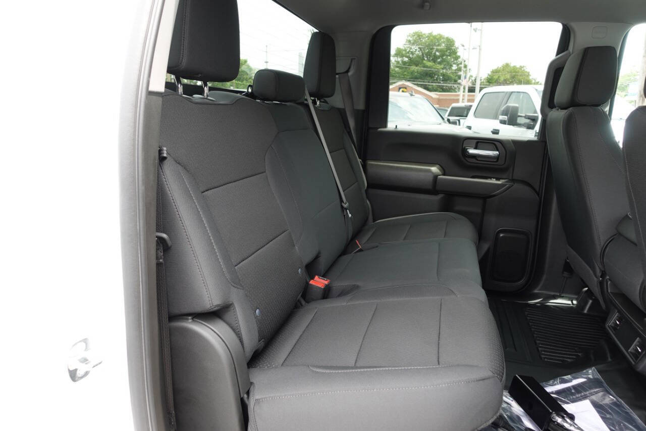 Used 2024 GMC Sierra 2500 Pro w/ Convenience Package image 29