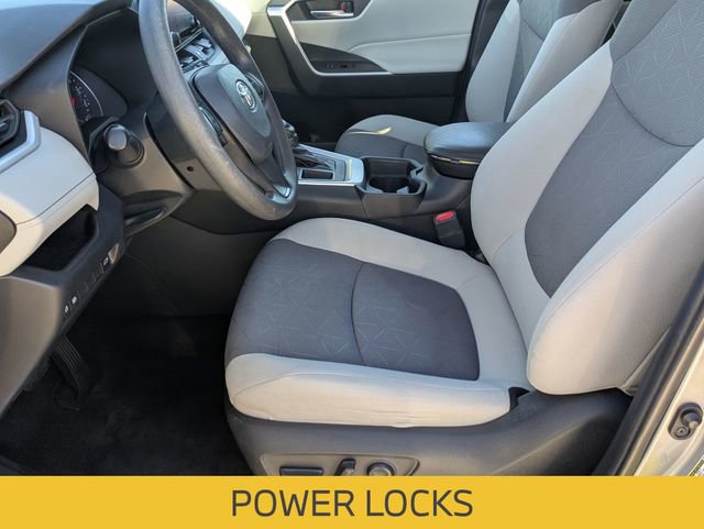 Used 2020 Toyota RAV4 XLE image 14