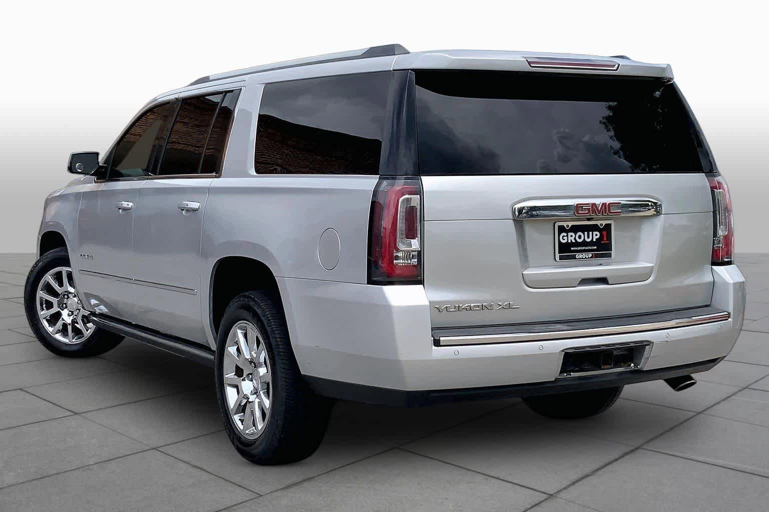 Used 2016 GMC Yukon XL Denali w/ Open Road Package RWD image 11