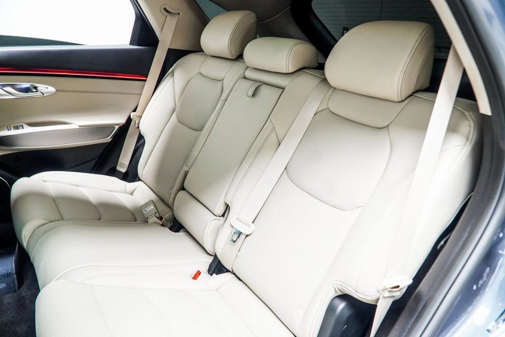 Used 2026 Genesis GV70 2.5T Select image 50