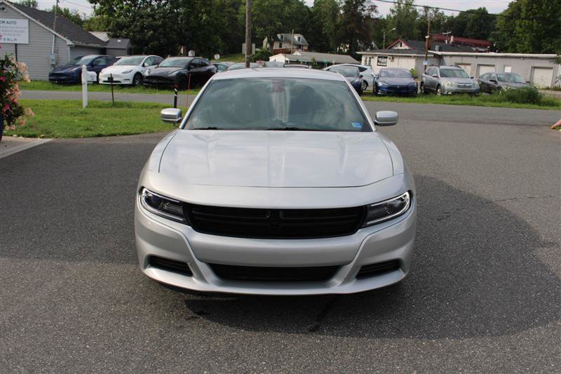 Used 2020 Dodge Charger SXT RWD image 3